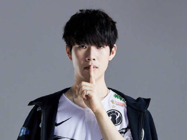 从欢呼推向 从欢呼推向