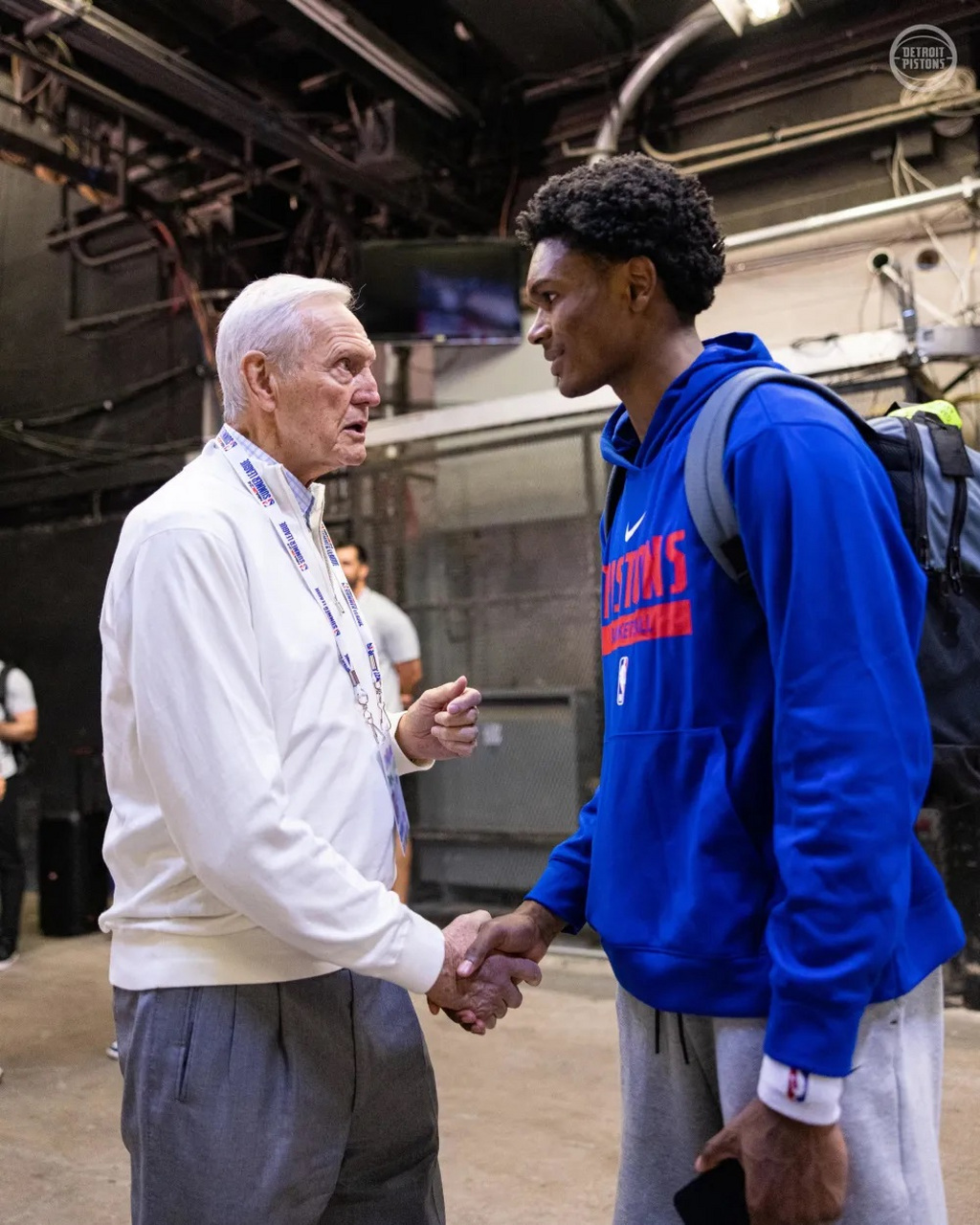 张伯伦并不 张伯伦并不