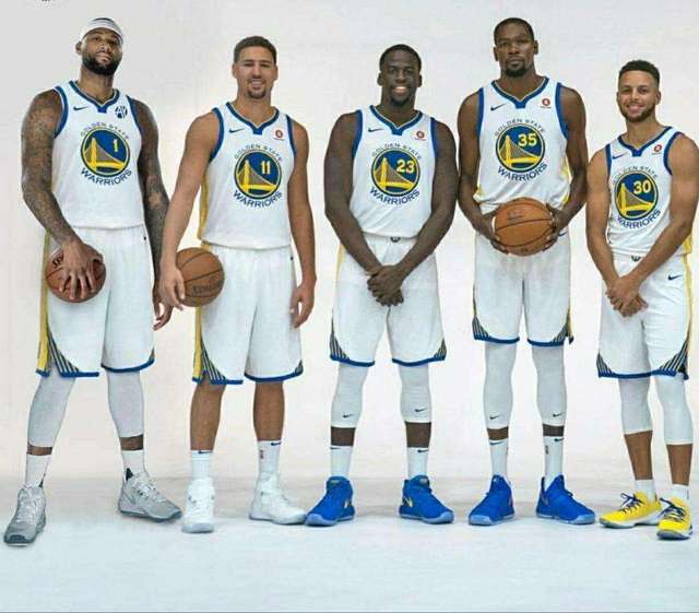 篮板卡位后 篮板卡位后